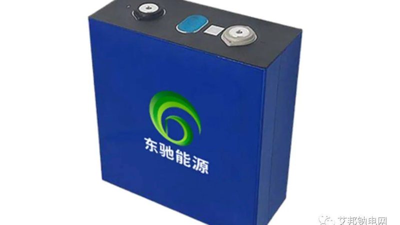 分布式光伏三相逆变器：核心参数解析与选型要点